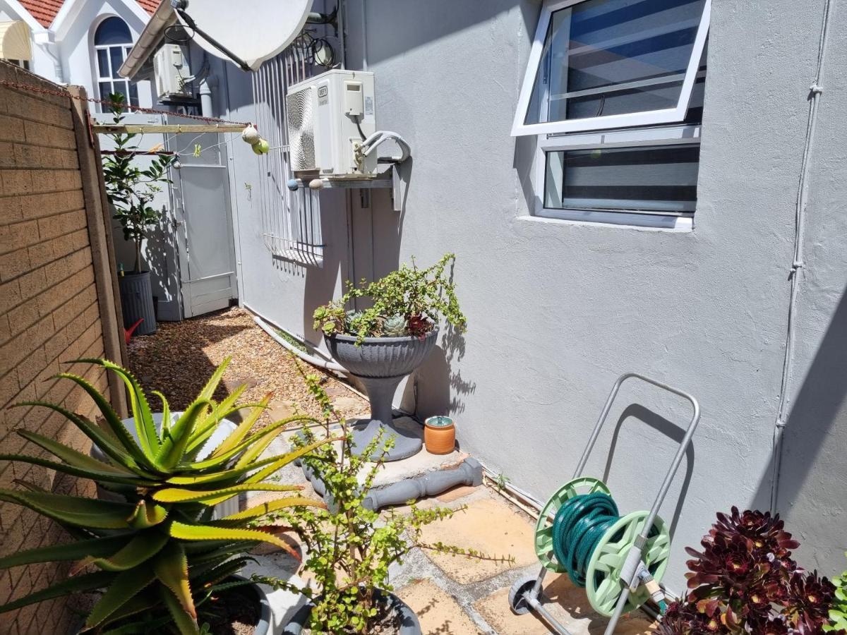 Twelveon1St Apartment Cape Town Bagian luar foto